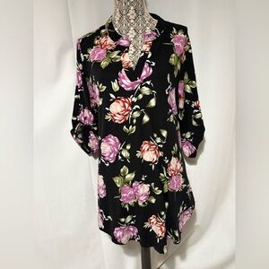 Women’s Plus Size 1X Black W Floral Print Tunic Size 2X Comfortable Knit Long